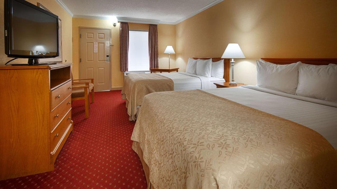 Bryson Inn Mount Airy Exteriör bild